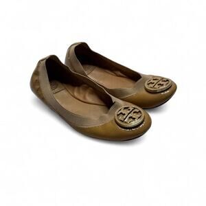 Tory Burch Patent Leather Ballet Flats in Natural Tan size 5.5 business casual